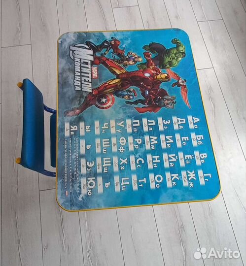 Детский стол и стул