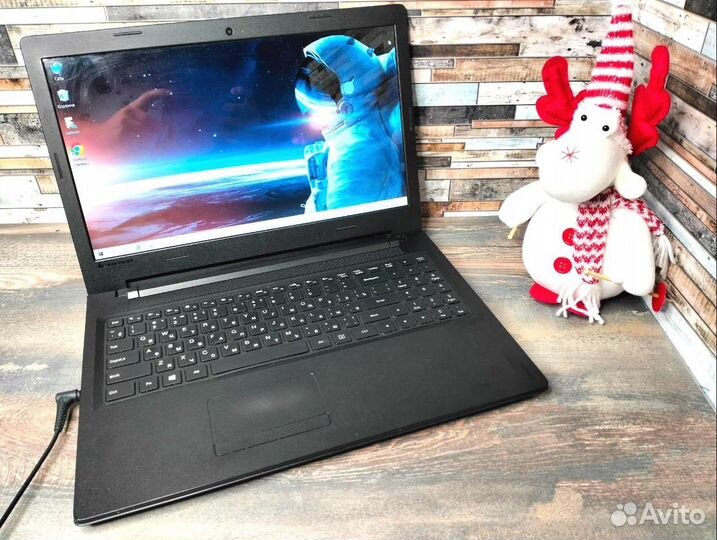 Ноутбук на i3-5005u/ GT 920M/ RAM 4/ SSD 128