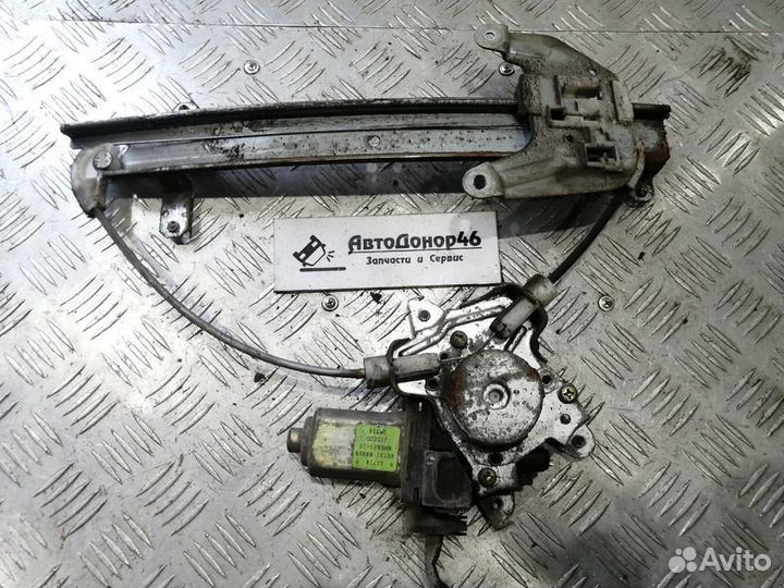 Стеклоподъемник задний левый Nissan Maxima A33