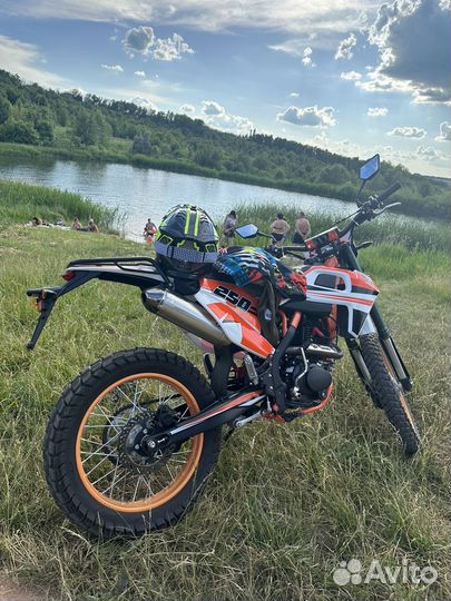 Продаю мотоцикл техник