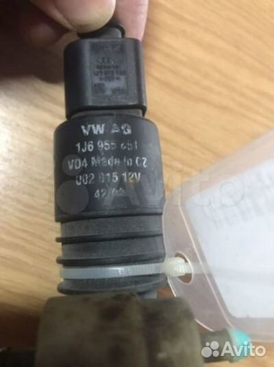 Моторчик омывателя лобового стекла Skoda Octavia