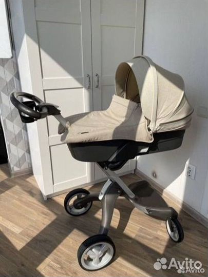 Коляска stokke