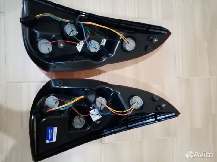 Фонарь задний ваз 2171 левый