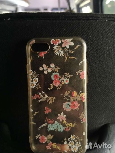 Чехол на iPhone 7