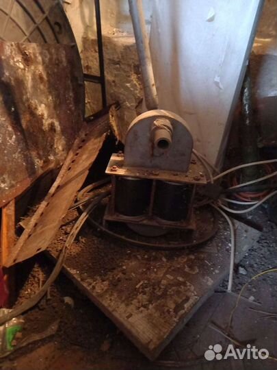 Водяной насос бу ручной