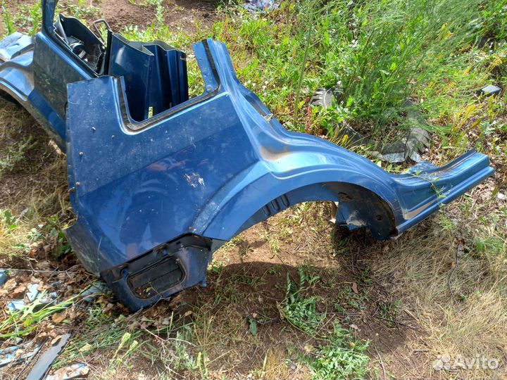 Заднее крыло Ford fusion