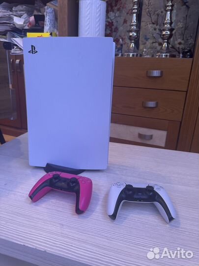 Sony playstation 5 с диск. 2 джойстика много игр