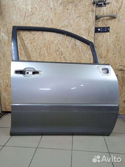Дверь передняя правая lexus RX300 первое поколенее