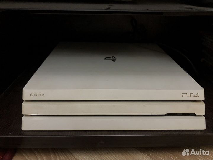 Sony PS4 pro 1tb