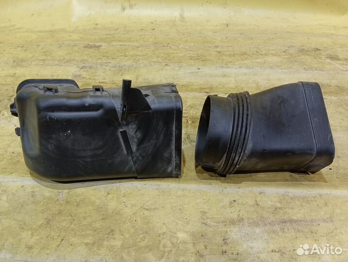 Патрубок воздушного фильтра BMW 5-serie F10/F11