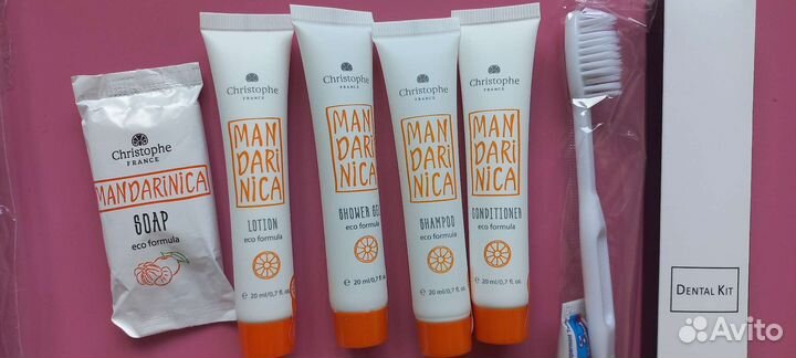 Дорожный набор косметики