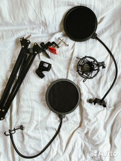 Микрофон fifine K658, стойка и поп - фильтр