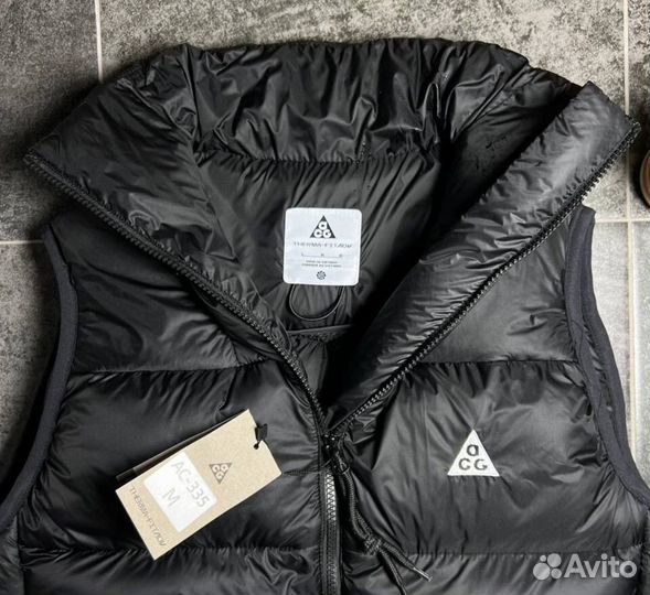 Жилетка nike acg primaloft