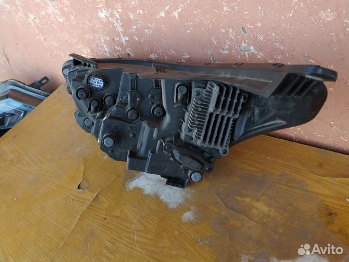 Передняя правая фара kia cerato 2021г