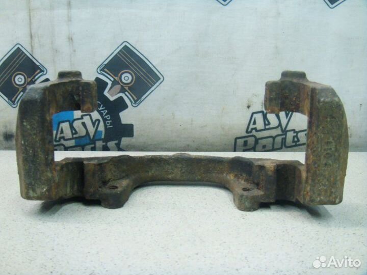 Скоба суппорта передняя Bmw X5 E53