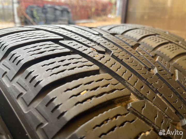 Nokian Tyres Hakkapeliitta R SUV 235/55 R18 104R