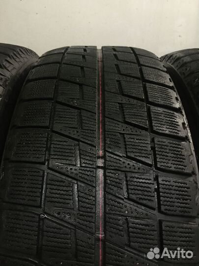 Bridgestone Blizzak Revo2 215/60 R17 96Q
