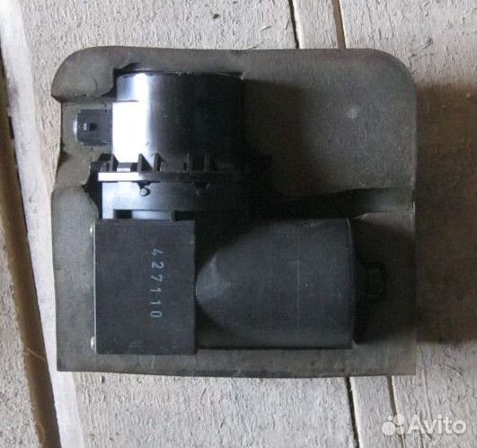 Компрессор центрального замка VW Golf 2