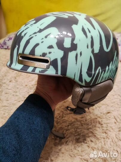 Шлем горнолыжный женский smith