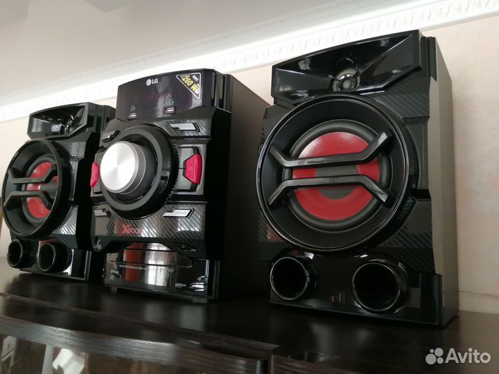 Музыкальный центр LG CM4350 xboom