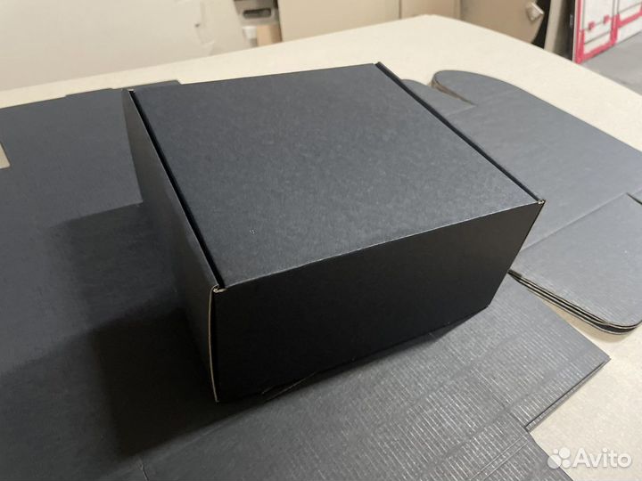 Картонные коробки 20х20х10 см blackblack