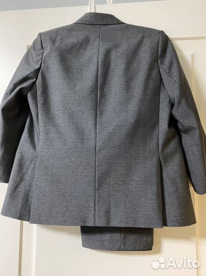 Школьный костюм (форма) серый на мальчика 134