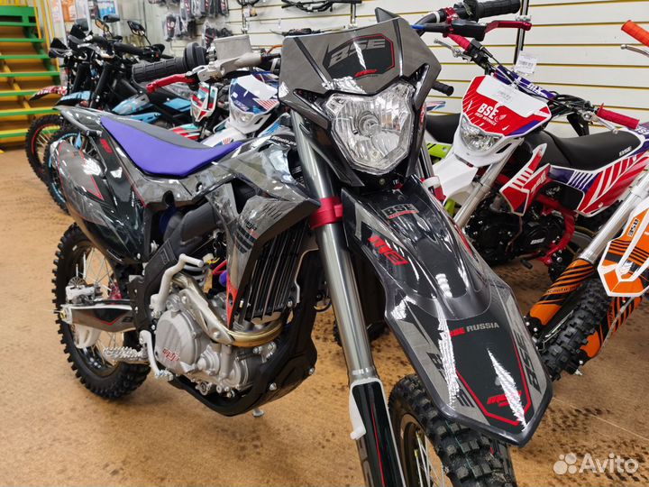 Мотоцикл BSE M2 250e 21/18 Force Black, ZS177