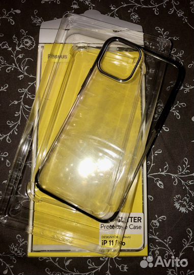 Чехол на iPhone 11 pro (серебристый) новый