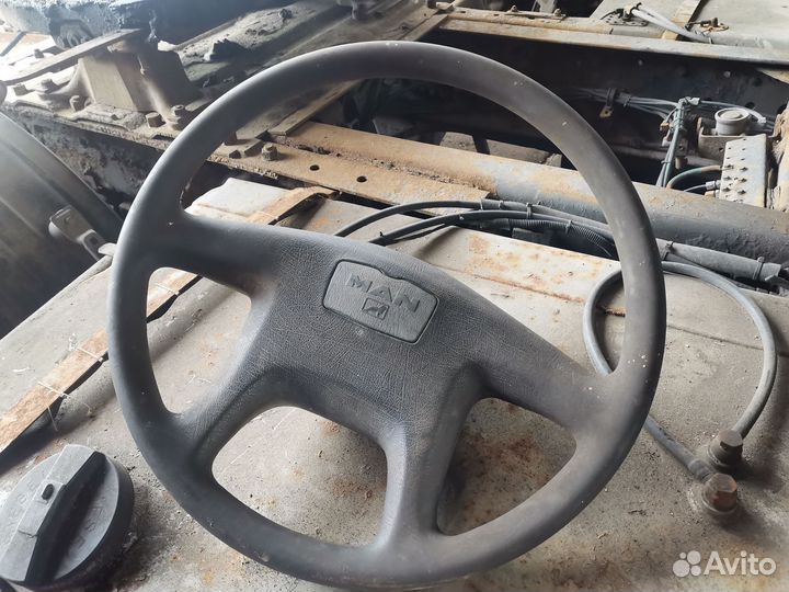 Колесо рулевое MAN TGA 81464300076