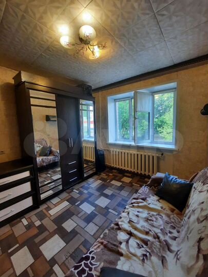 Комната 18 м² в 5-к., 2/5 эт.