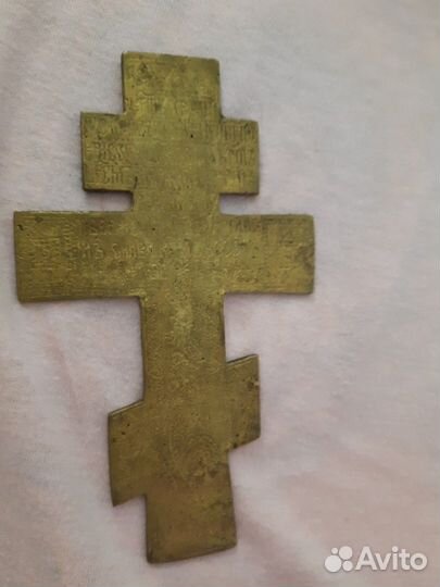 Крест и икона