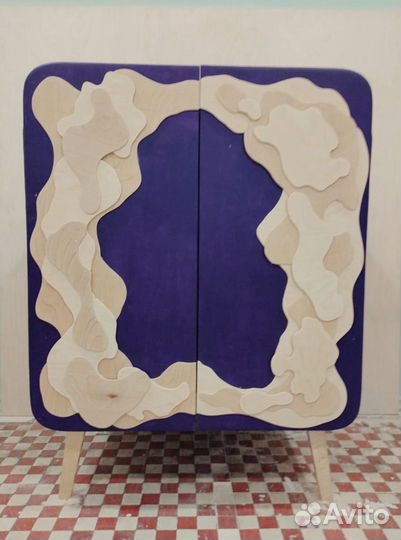 Дизайнерский шкаф ручной работы