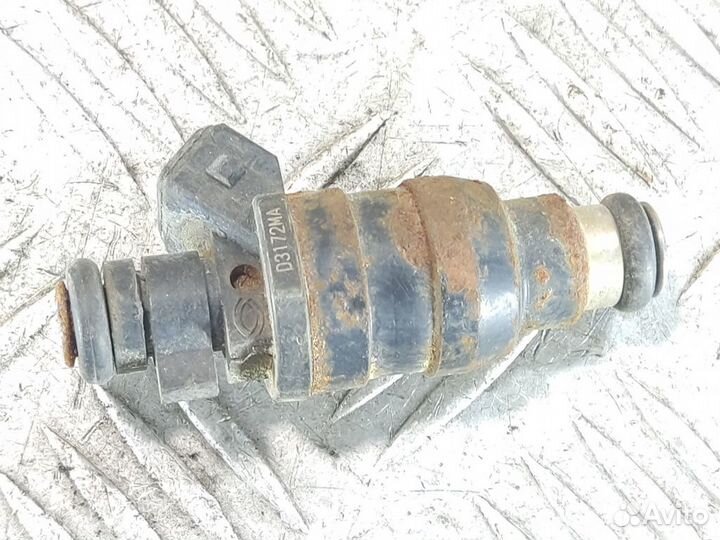 Форсунка двигателя Peugeot 306 1993 2003