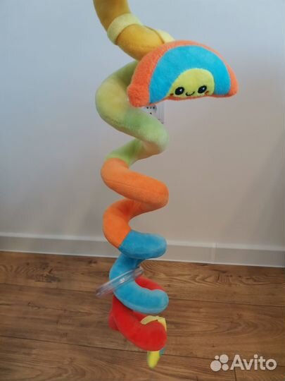 Игрушка погремушка пружинка в кроватку