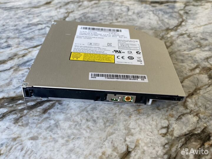 DVD привод модель DS-8A8SH20C