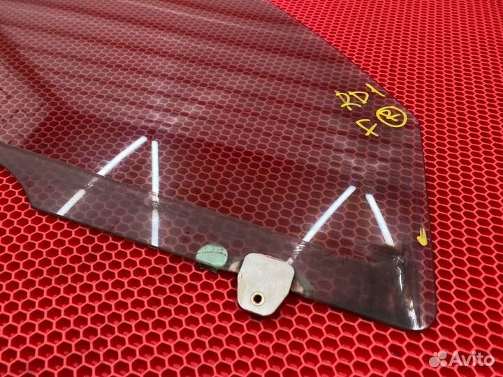 Стекло двери переднее правое Honda Cr-V RD1 B20B