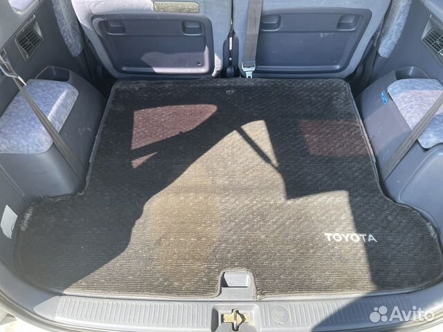 Редкий коврик в багажник toyota ipsum 10