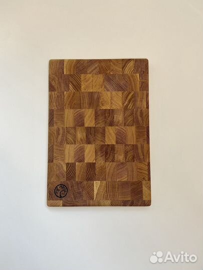 Торцевая разделочная доска из дуба