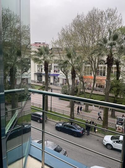 Торговая площадь, 54 м²