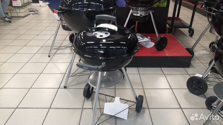 Угольный гриль Weber Compact Kettle 47 см черный