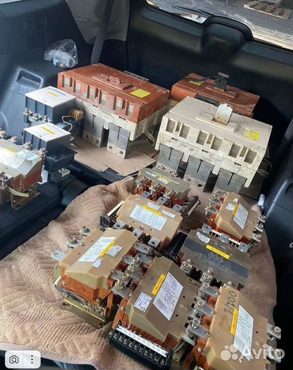 Вакуумный выключатель