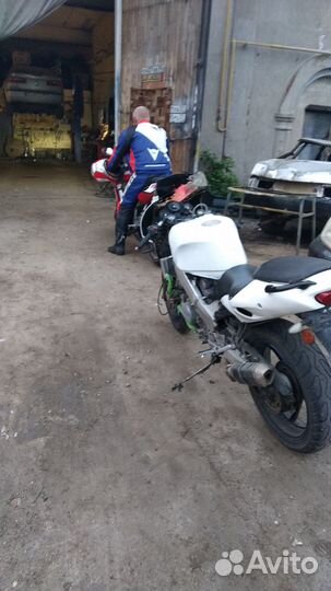 Honda VFR400 nc30