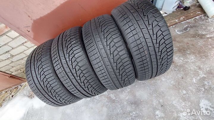 Hankook Winter I'Cept Evo2 W320 245/50 R18 104V