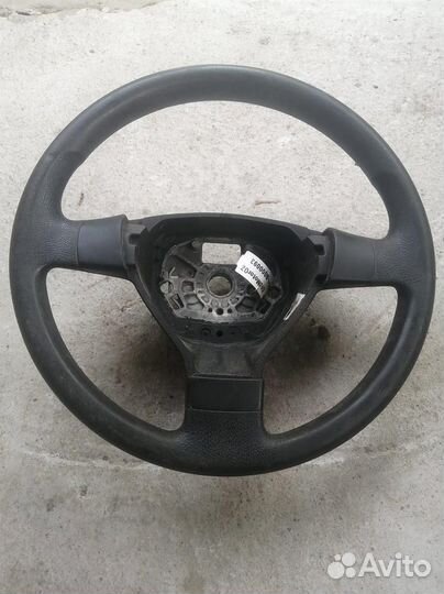 Рулевое колесо VW Jetta (2005-2011)