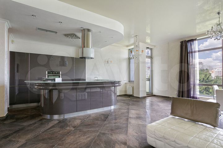 2-к. квартира, 116 м², 5/10 эт.