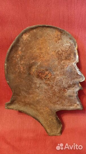 Барельеф. Ленин. Чугун