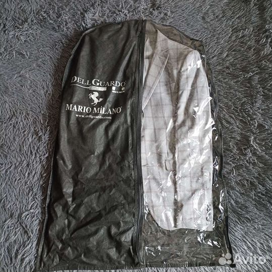 Костюм мужской. Daniel Lazzaro