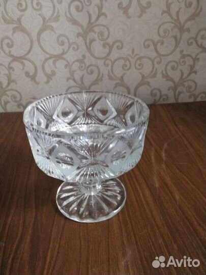 Хрустальная ваза, конфетница,новые