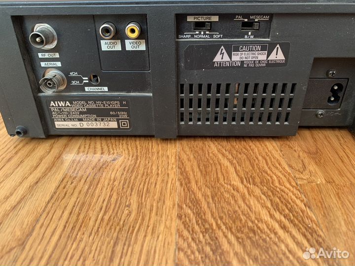 Японский видеомагнитофон Aiwa и JVC