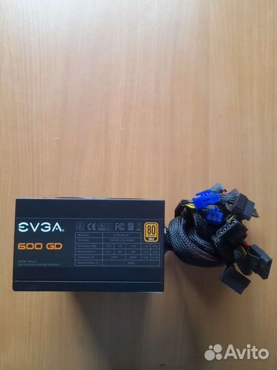 Блок питания evga 600GD 600W